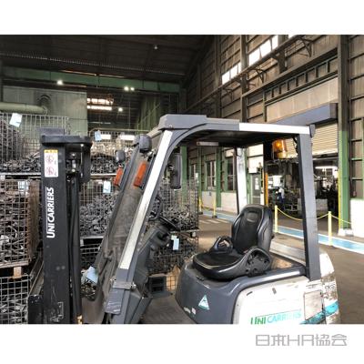 白でアピール　シャッター衝突防止